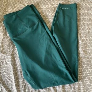 NWOT Lululemon compression legging. Size 12. Teal